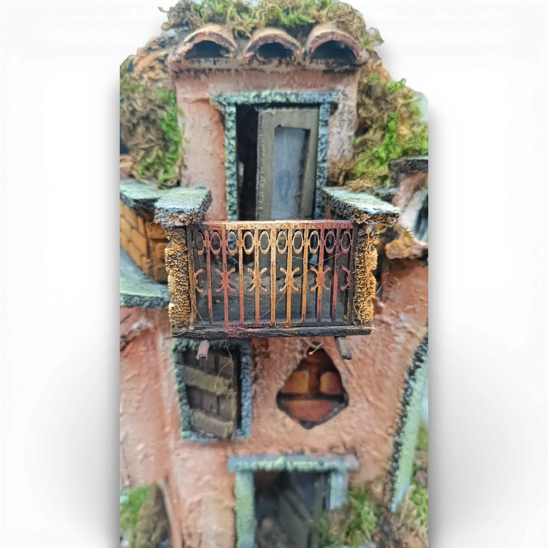 Presepino in legno 180° da campana con Balconata e Forno