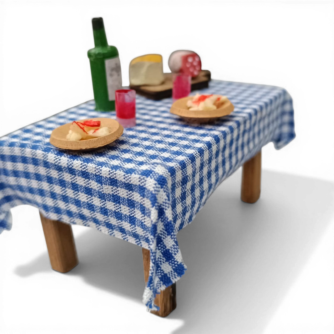 Tavola Imbandita Tovaglia blu in legno