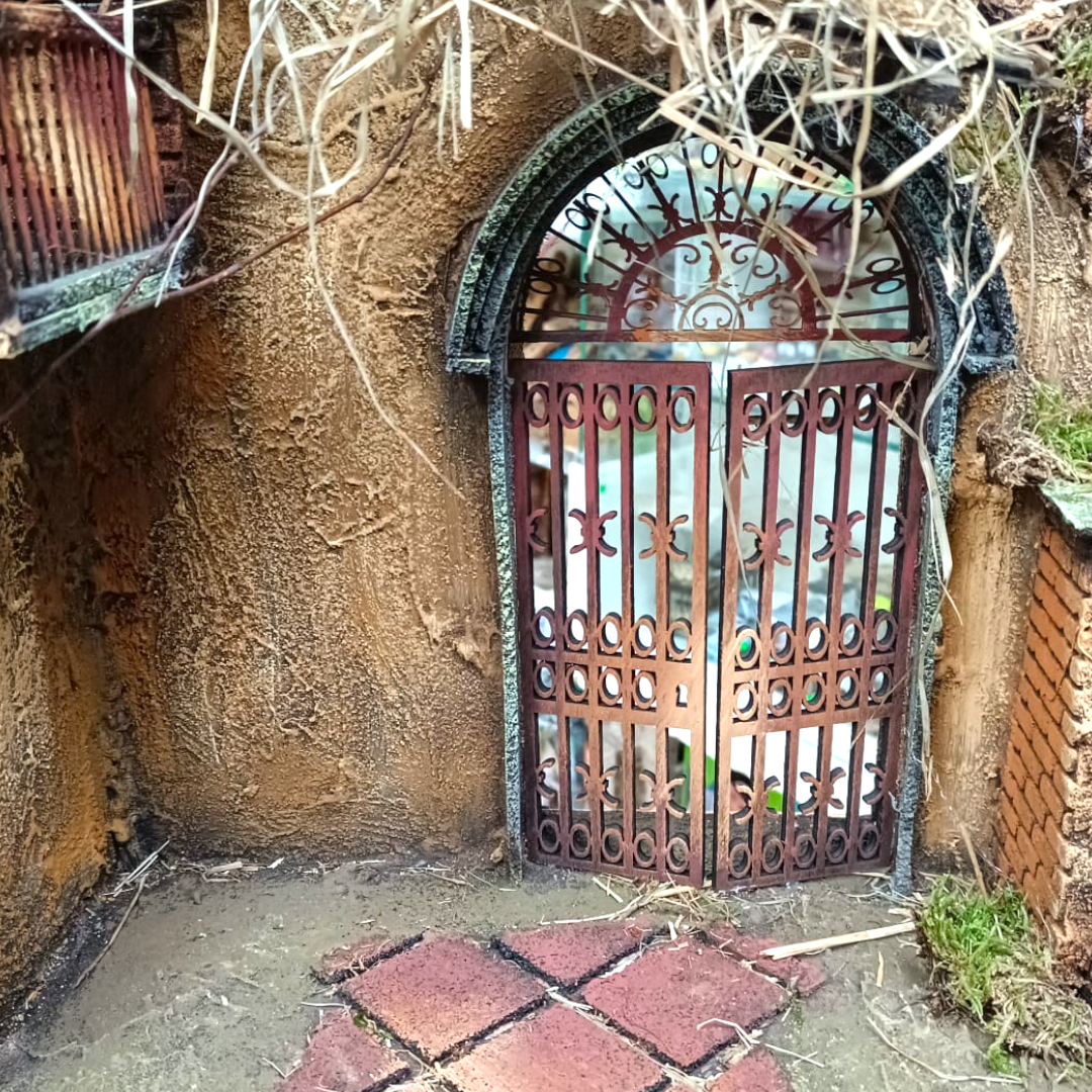 Presepe con Cancello in Legno